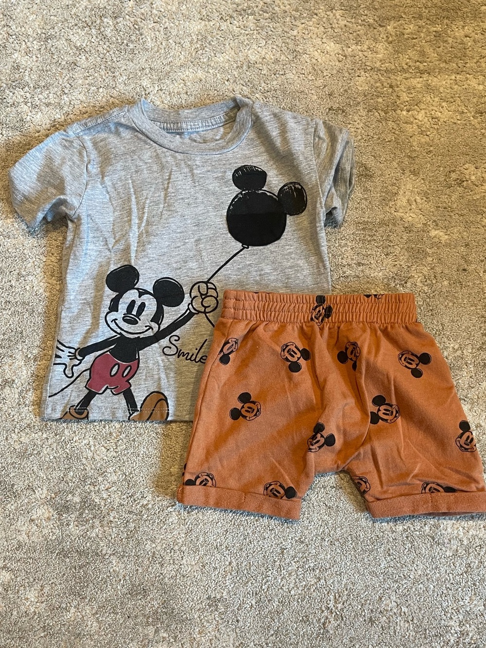 Disney Gray Mickey Balloon Graphic Tee for Toddlers